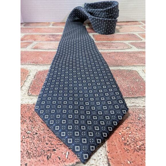 The Tie Bar Mens Blue Navy Geometric 100% Silk Neck Tie Stain Resistant LONG ** - Picture 2 of 7